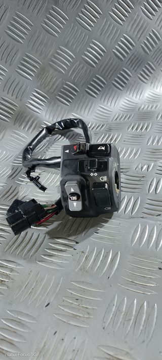 Commutatore Manubrio SX Kawasaki Z 650 2021-2024