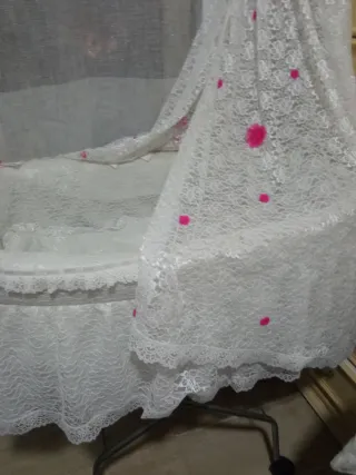 Mini Cuna Moisés Blanca con Dosel