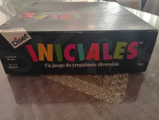 Juego de mesa INICIALES  Libros