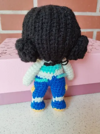 Muñeca Amigurumi Zoey Demon Hunter
