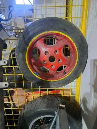 Llanta Delantera Piaggio Zip