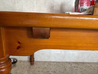 Mesa de madera rústica