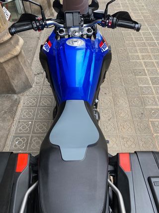 BMW F800GS del 2024 con 14725km