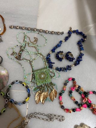 Lote 20 collares, pulseras y pendientes