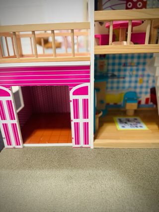 Casa de muñecas grande de madera 95 cm de altura