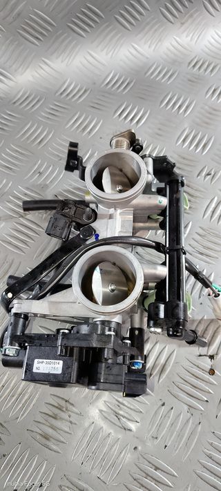 CORPO FARFALLATO KAWASAKI Z 650 2021 2024