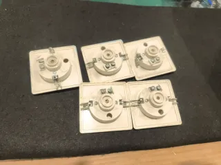 Pulsadores temporizados Dinuy años 90