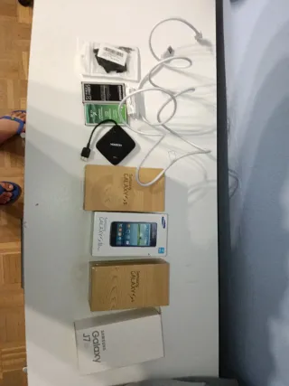 Lote 9 Móviles Samsung+Accesorios