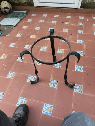 16 Soportes y 11 cuelgues forja para macetas