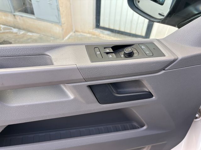 VOLKSWAGEN CARAVELLE 9PX.