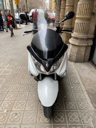 Suzuki Burgman 200 ABS 2015 con 28817km