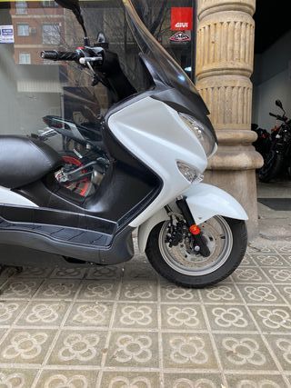 Suzuki Burgman 200 ABS 2015 con 28817km