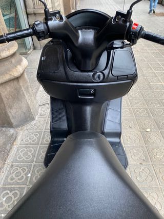 Suzuki Burgman 200 ABS 2015 con 28817km