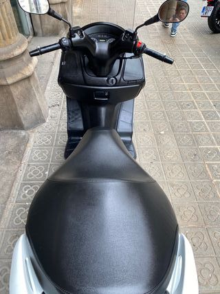 Suzuki Burgman 200 ABS 2015 con 28817km