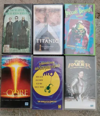 Lotto 6 VHS: Matrix Reloaded, Titanic, Core, Tomb