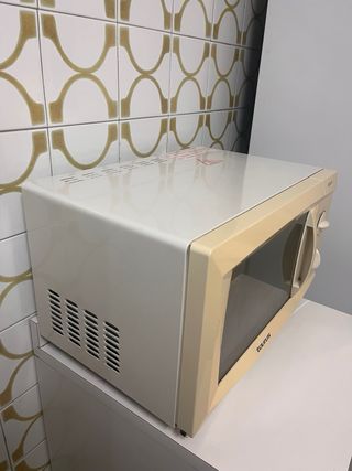 Microondas Taurus Instant Grill Beige