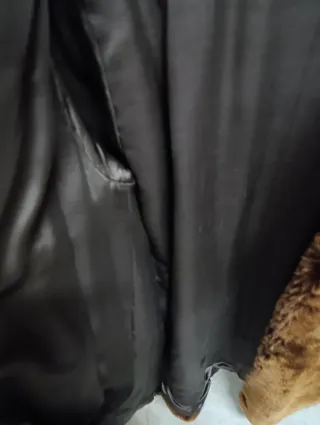 Abrigo marrón de pelo sintético