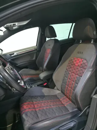 Volkswagen Golf GTI Tcr