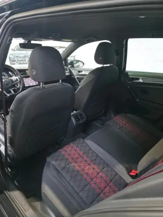 Volkswagen Golf GTI Tcr