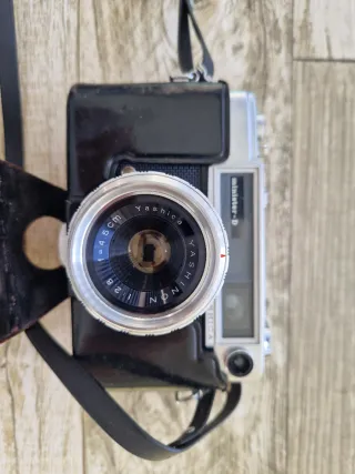 Cámara Yashica Minister-D