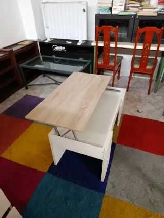 Mesa de centro con apertura