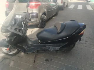 Despiece Suzuki Scooter 200