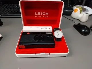 Leica Minilux Negra + Reloj + Funda