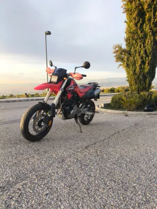 Honda FMX 650 Supermotard