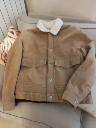 Cazadora pana marrón con borreguito. Muy calentita