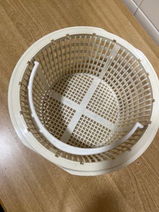 Cesto para esquimer piscina