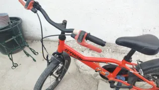 Bicicleta infantil naranja B'TWIN