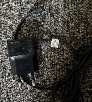 Caricabatterie Nokia AC-5E