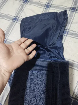 Bolso azul tejido