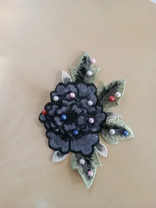 Apliques florales bordados para ropa y accesorios