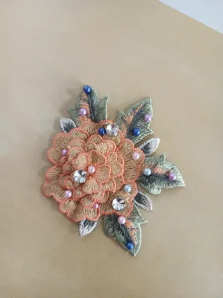 Apliques florales bordados para ropa y accesorios