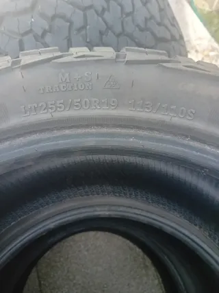 Ruedas 255/50R19  conforester 2500 km de uso.