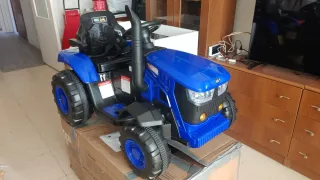 Tractor Eléctrico Infantil Azul