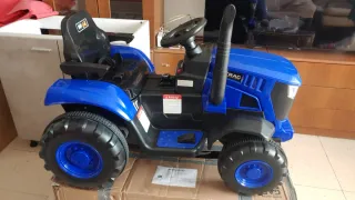 Tractor Eléctrico Infantil Azul