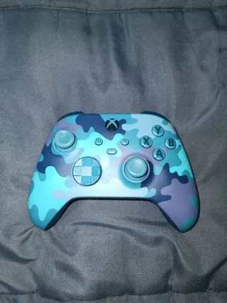 Xbox Series X + 2 mandos + 2 baterías recargables