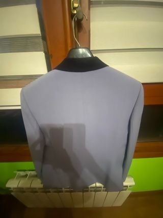 Traje chaqueta y falda azul