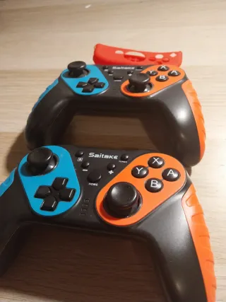 2 Mandos de Switch + Funda Roja joy-con