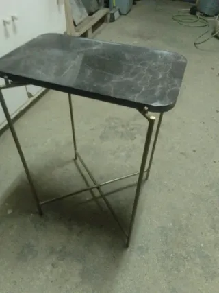 Mesa auxiliar Zara Home mármol y metal