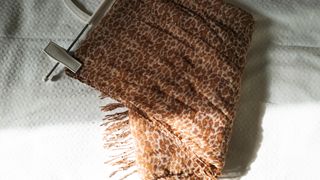 Pañuelo estampado leopardo