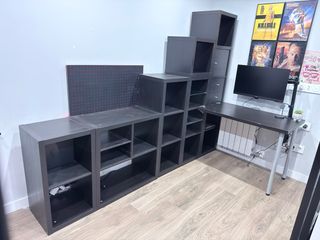Estanteria y mesa Ikea Kallax Negra. Todo Montado