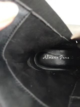 Botines Alma en Pena cobre metalizado tachas