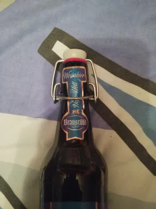 Confezione di 3 bottiglie di birra vuote