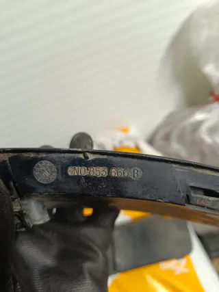 Grelha direita parachoques dianteiro vw polo 6n