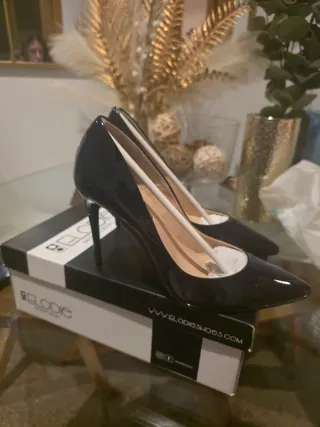 Salones Elodie Charol Azul Noche Talla 39