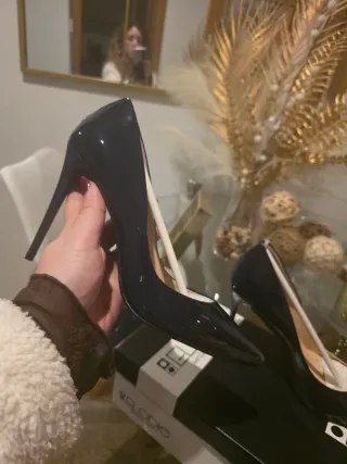 Salones Elodie Charol Azul Noche Talla 39