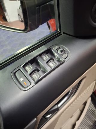 LAND-ROVER Freelander 2.2 Td4e S